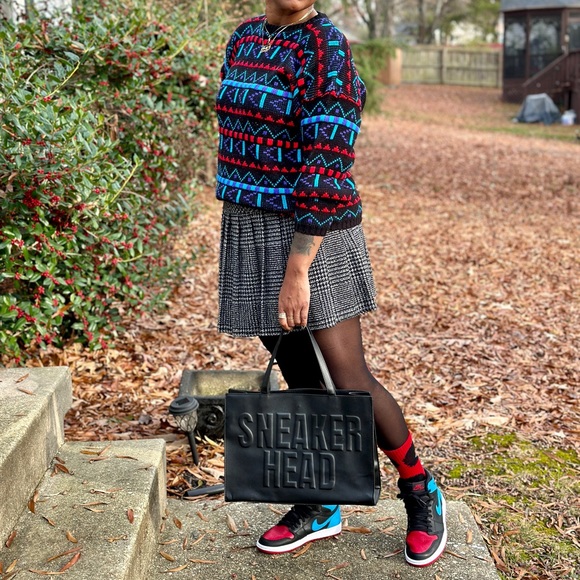 SNEAKERHEAD GOLD TOTE BAG - Picture 5 of 5